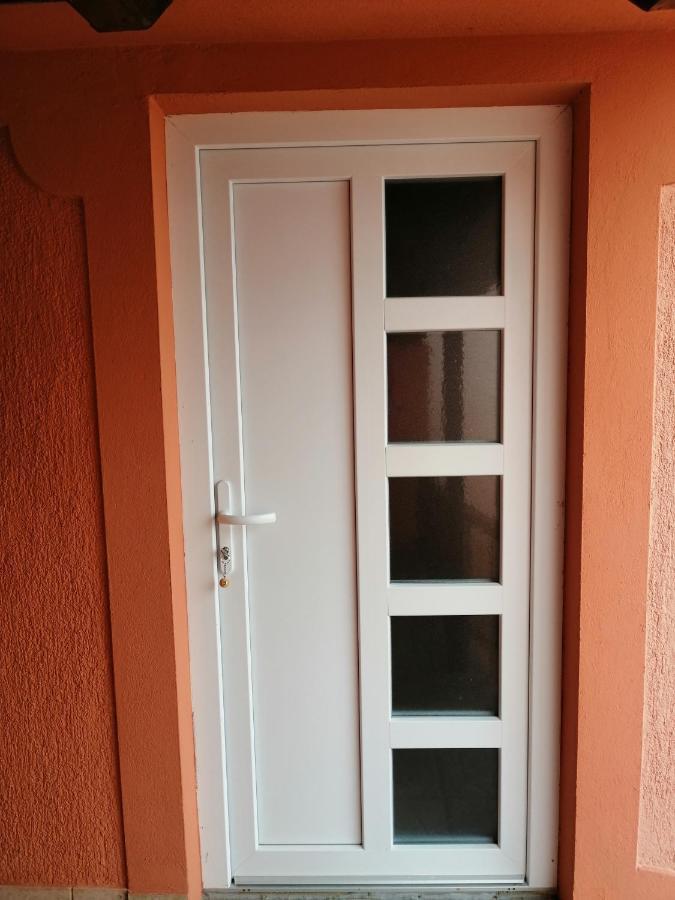Apartmani Zdenka Vir Eksteriør billede